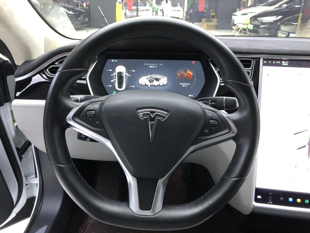 Model S 2016 модификация 90D – фото 14
