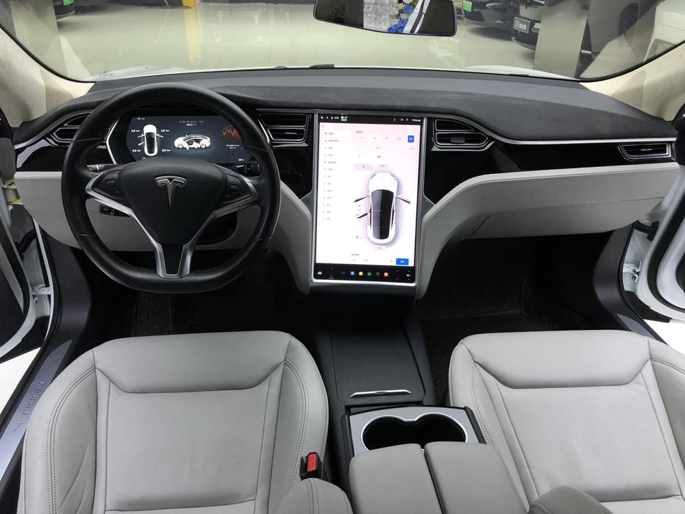 Model S 2016 модификация 90D – фото 15