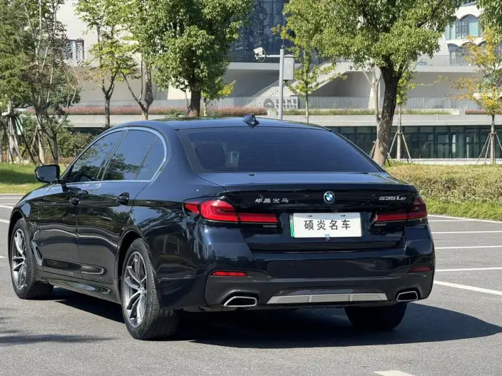 BMW 5 Series PHEV 2022 Model Facelift 535Le Luxury Set – фото 4