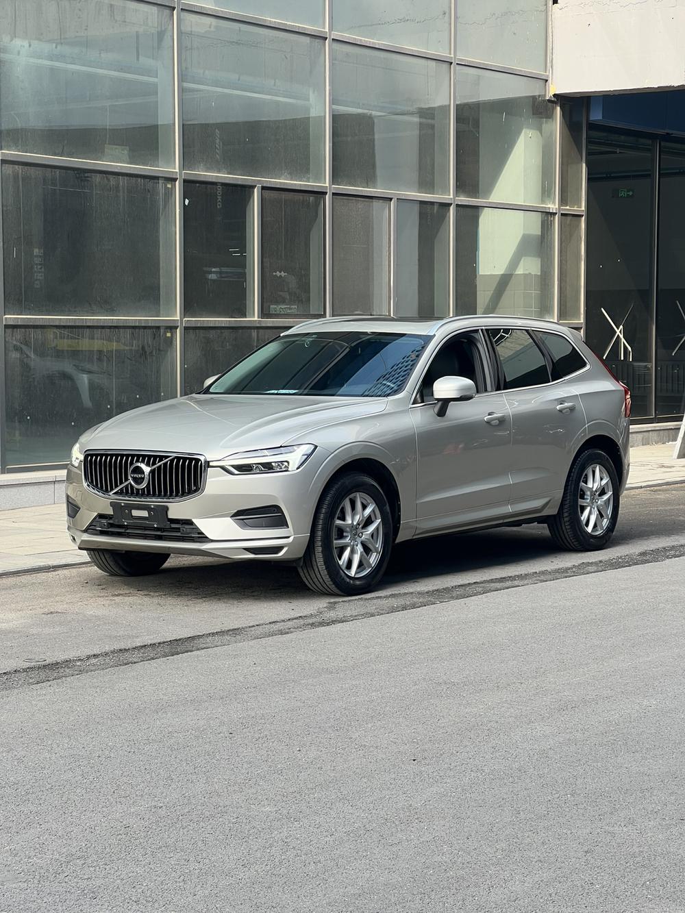 Volvo XC60 2019 T5 AWD Smart Entry China VI – фото 1