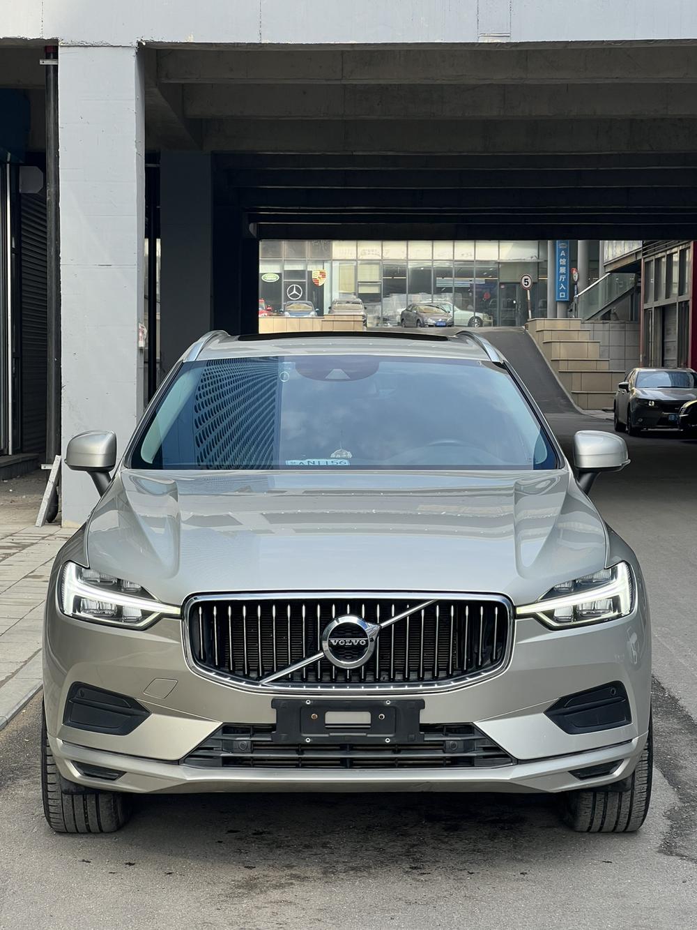 Volvo XC60 2019 T5 AWD Smart Entry China VI – фото 2