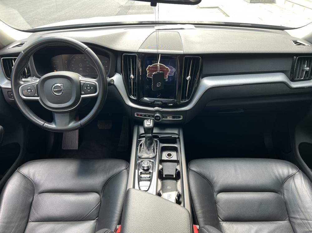 Volvo XC60 2019 T5 AWD Smart Entry China VI – фото 9