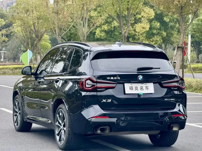 BMW X3 2023 Model xDrive30i Leading Model M Night Set – фото 4