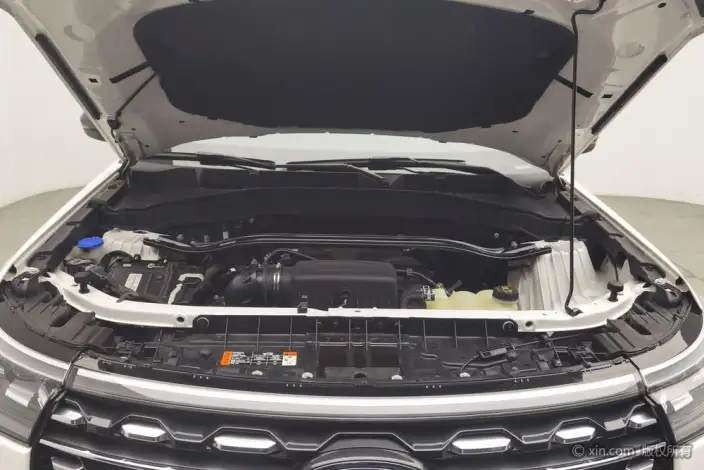 Ford Explorer 2023 Model EcoBoost 285 4WD Titan Jin Edition 6 seat – фото 3