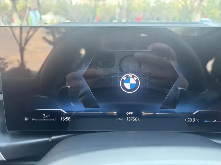 BMW 3 Series 2026 Model 330Li M Sports Night Set – фото 8
