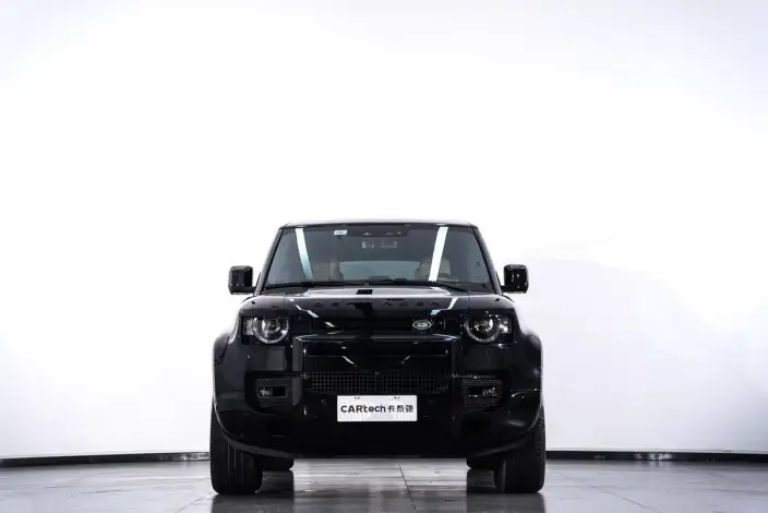 Land Rover Defender 2025 Model 110 3.0T P400 HSE X-Dynamic