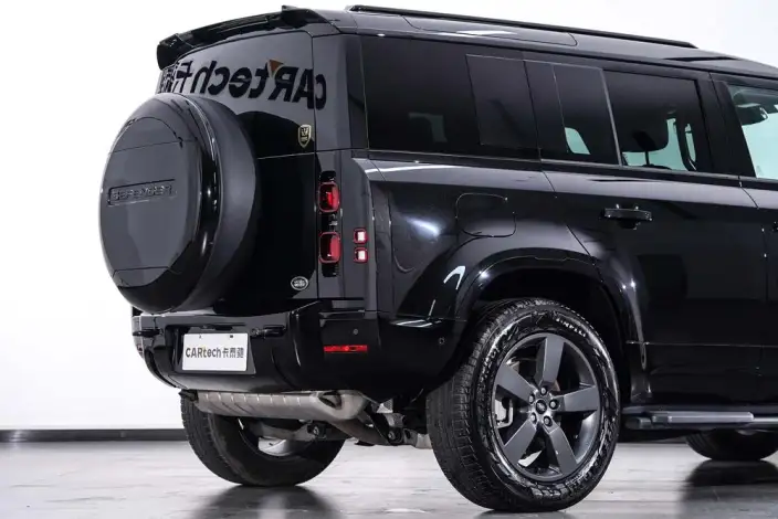 Land Rover Defender 2025 Model 110 3.0T P400 HSE X-Dynamic – фото 10