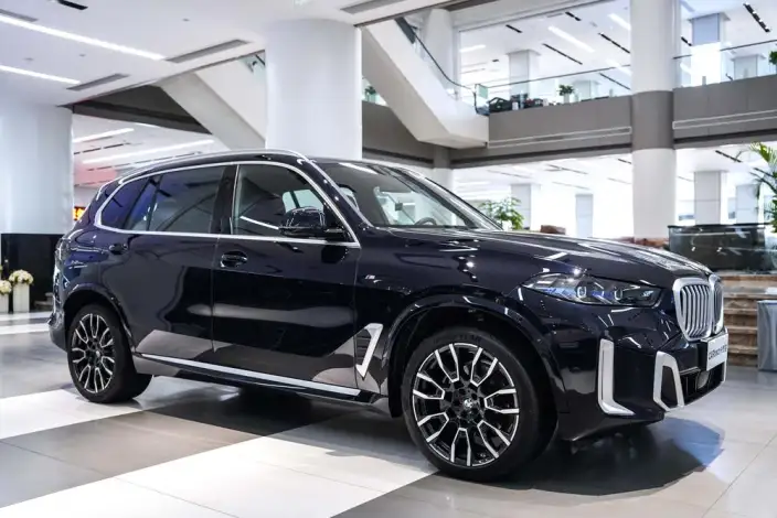 BMW X5 2023 Model xDrive40Li M Sports Set – фото 3