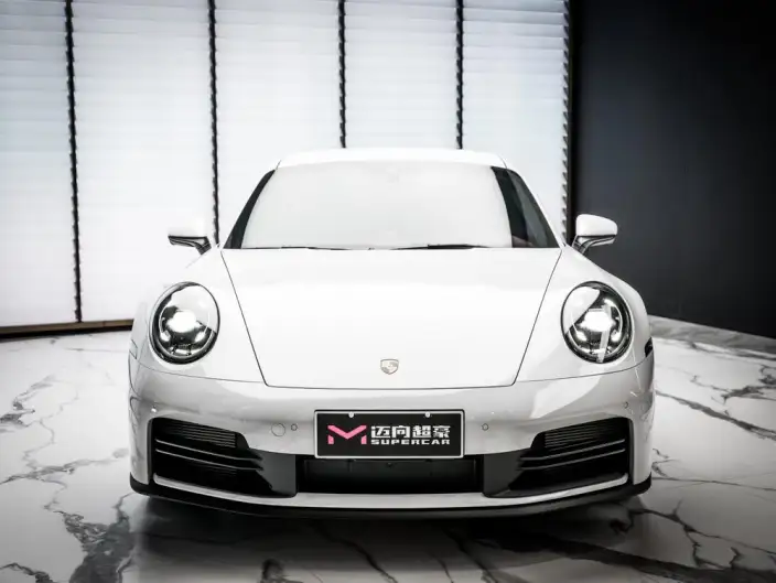 PORSCHE 911 2025 Model Carrera 3.0T