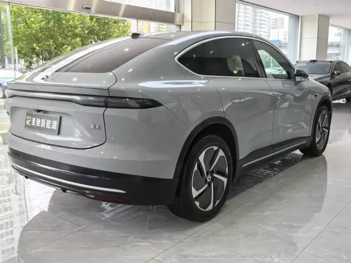 NIO EC6 2024 Model 75kWh – фото 8