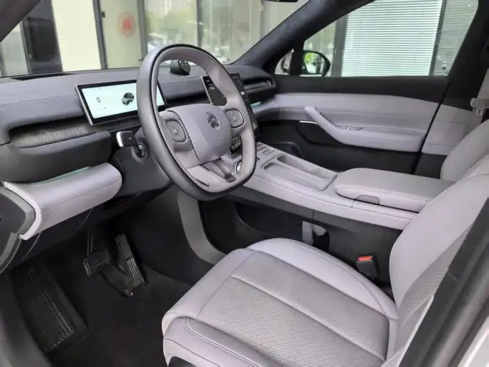 NIO EC6 2024 Model 75kWh – фото 10