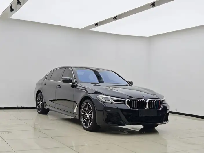 BMW 5 Series 2023 Model Facelift 530Li Leading Model M Sports Set – фото 3