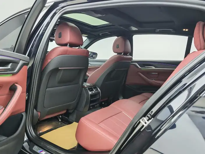 BMW 5 Series 2023 Model Facelift 530Li Leading Model M Sports Set – фото 9