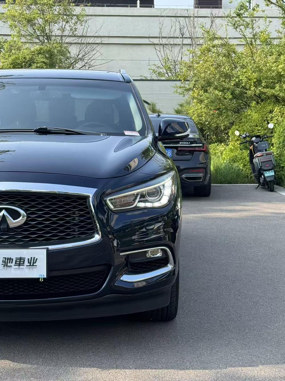 Infiniti QX60 Import 2016 2.5T Hybrid FWD Excellence – фото 6