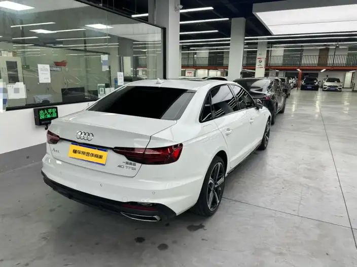 Audi A4 L 2023 Model 40 TFSI Fashion Dynamic Model – фото 5