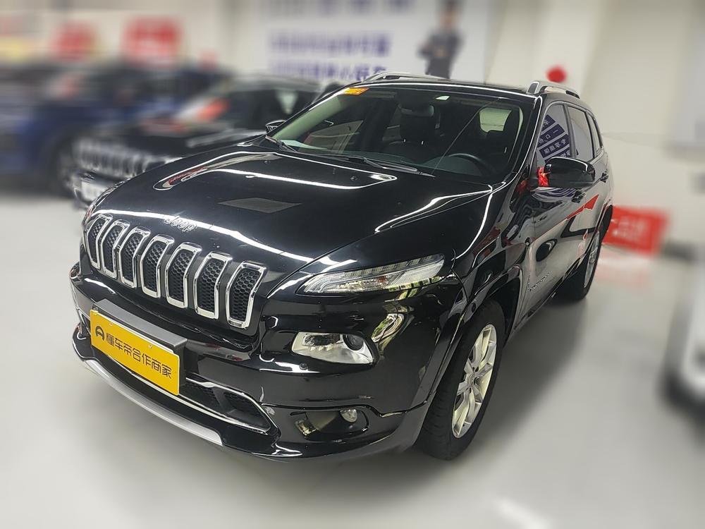 Jeep Cherokee 2017 модификация 2.4L Professional edition – фото 1