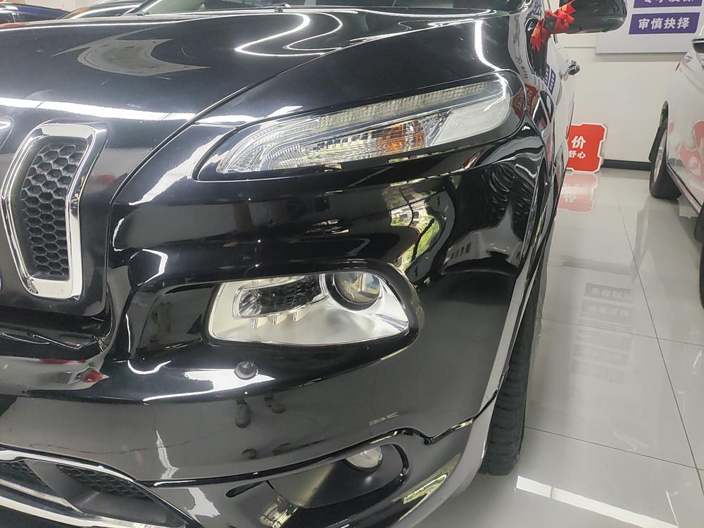Jeep Cherokee 2017 модификация 2.4L Professional edition – фото 9