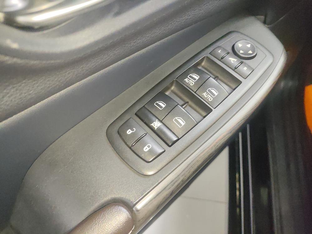 Jeep Cherokee 2017 модификация 2.4L Professional edition – фото 21