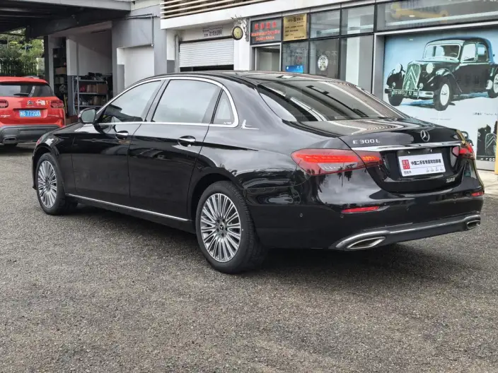 Mercedes-Benz E-Class 2022 Model Facelift II E 300 L Luxury Model sedan – фото 4