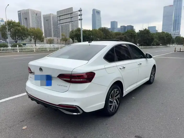 Volkswagen Lavida 2024 Model 1.5L Automatic Starry Sky Five Million Edition – фото 6