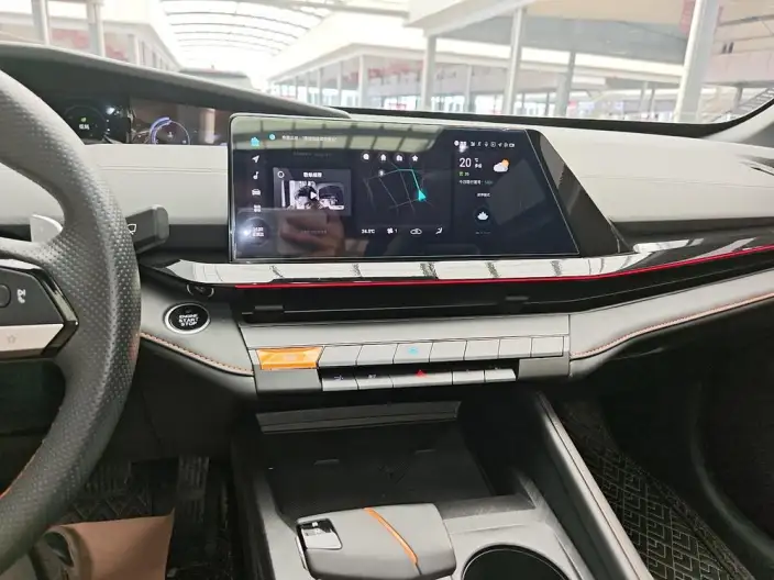 Changan UNI-V 2024 Model 1.5T Noble Model – фото 6