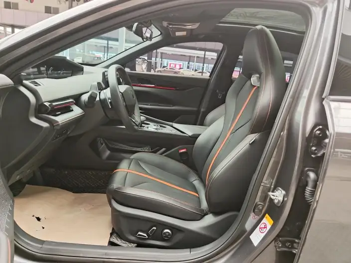 Changan UNI-V 2024 Model 1.5T Noble Model – фото 10