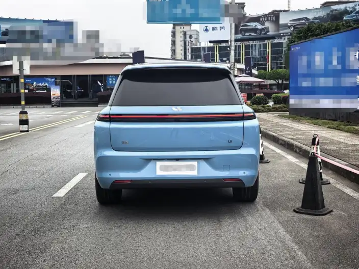 Li Auto L8 2024 Model Ultra Edition – фото 6