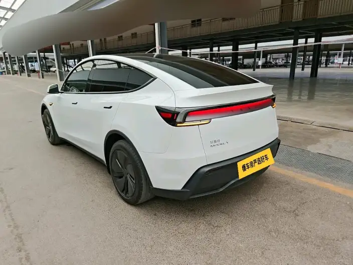 Model Y 2025 Model Rear-wheel drive version