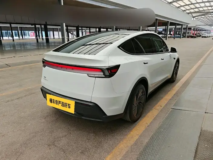 Model Y 2025 Model Rear-wheel drive version