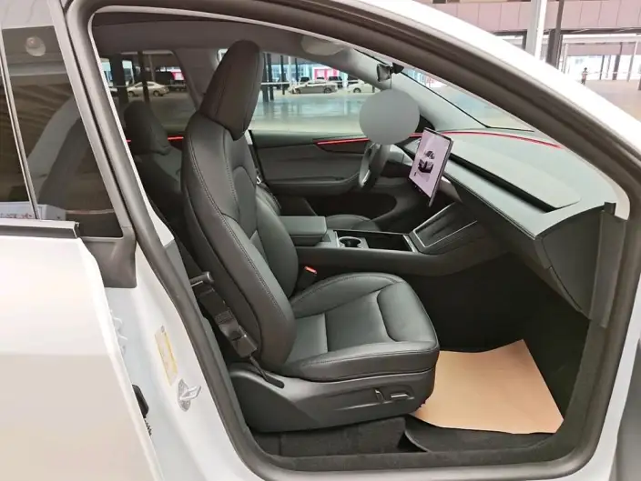Model Y 2025 Model Rear-wheel drive version – фото 10