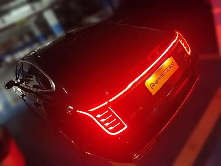 HONGQI H9 2020 Model Facelift 2.0T Flag Enjoy Edition – фото 4
