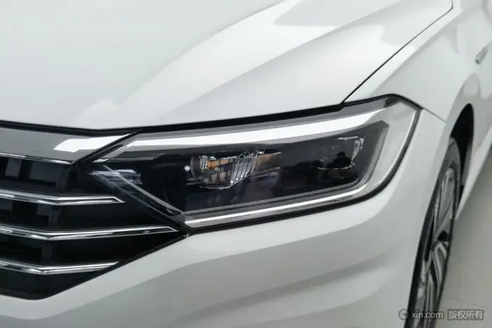 Volkswagen Sagitar 2022 Model 280TSI DSG Flying Version – фото 7