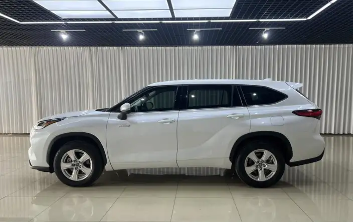 Toyota Highlander 2023 Model Hybrid 2.5L 2WD Elite Edition 7 seat – фото 3