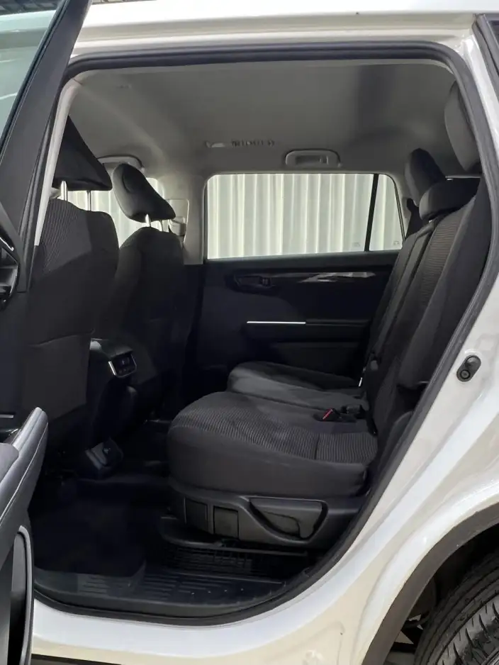 Toyota Highlander 2023 Model Hybrid 2.5L 2WD Elite Edition 7 seat – фото 9