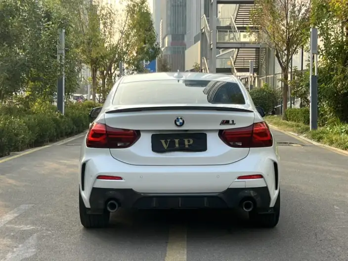 BMW 1 Series 2023 Model 125i M Sports Night Edition – фото 5