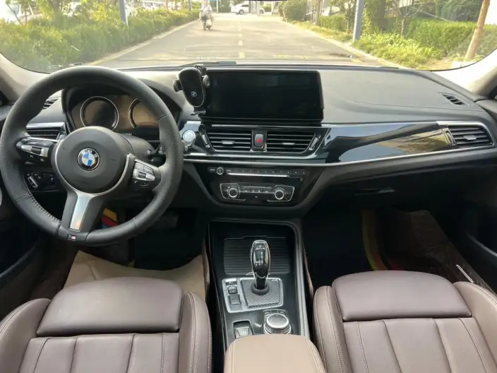 BMW 1 Series 2023 Model 125i M Sports Night Edition – фото 8