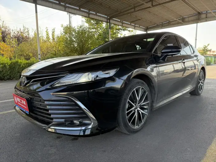 Toyota Camry 2021 Model Hybrid 2.5HG Deluxe Edition – фото 1