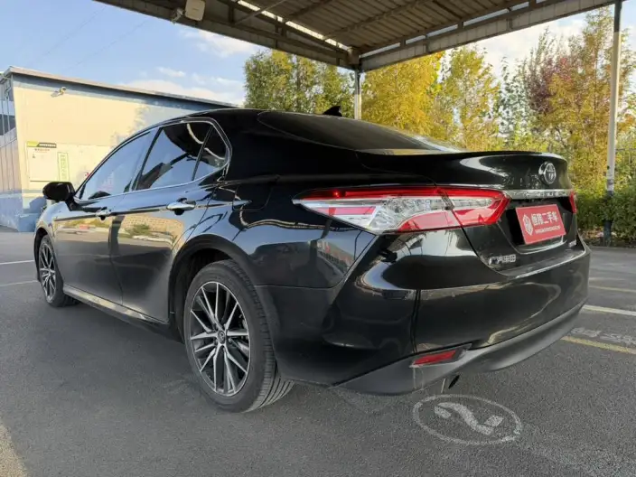 Toyota Camry 2021 Model Hybrid 2.5HG Deluxe Edition – фото 4