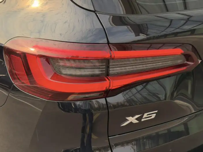BMW X5 2022 Model Facelift xDrive 40Li M Sports Set – фото 9