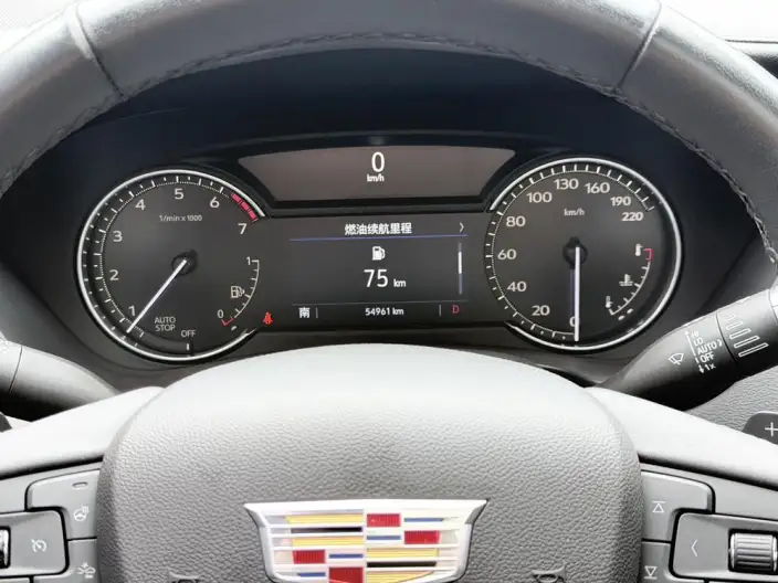 Cadillac XT4 2022 Model 28T 2WD Luxury Model – фото 9