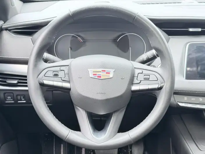 Cadillac XT4 2022 Model 28T 2WD Luxury Model – фото 10