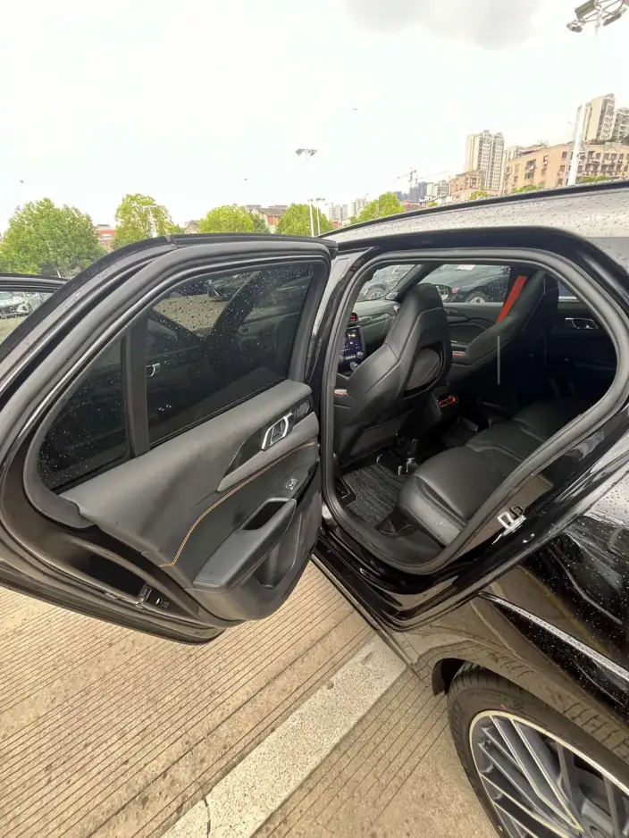 Lynk & Co 02 Hatchback 2021 Model 2.0TD Hatchback Halo – фото 9