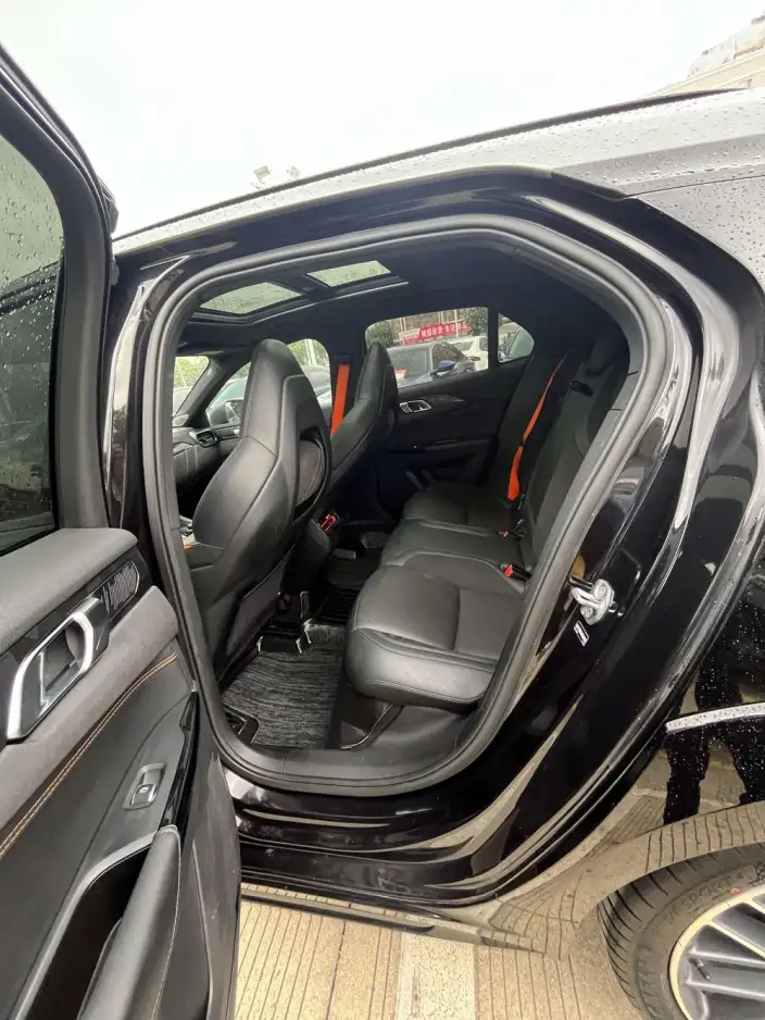 Lynk & Co 02 Hatchback 2021 Model 2.0TD Hatchback Halo – фото 10