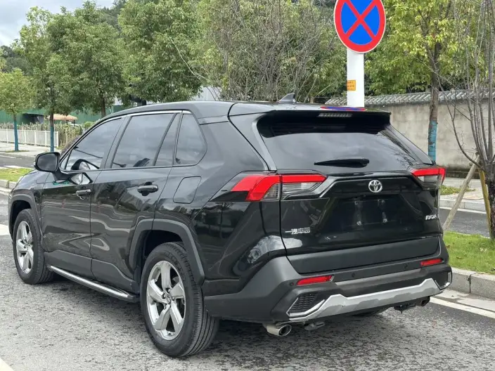Toyota RAV4 2022 Model 2.0L CVT 2WD Fashion edition