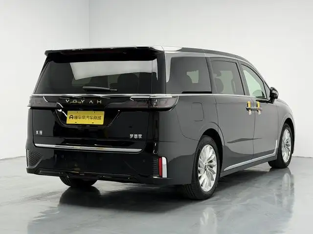 VOYAH Dreamer PHEV 2024 Model Ultra-long Endurance Superior Edition – фото 7