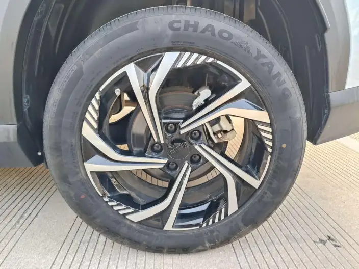 Geely Boyue 2024 Model 1.5TD Smart Edition – фото 9
