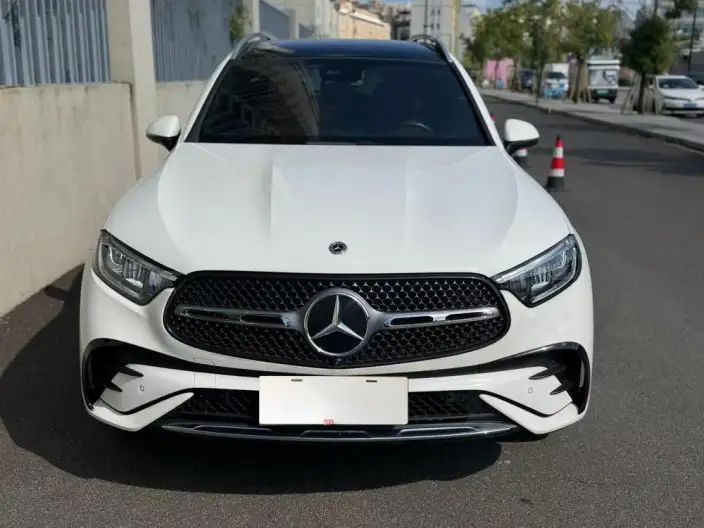 Mercedes-Benz GLC 2024 Model Facelift GLC 300 L 4MATIC Dynamic Model 5 seat – фото 2