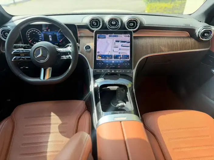 Mercedes-Benz GLC 2024 Model Facelift GLC 300 L 4MATIC Dynamic Model 5 seat – фото 6