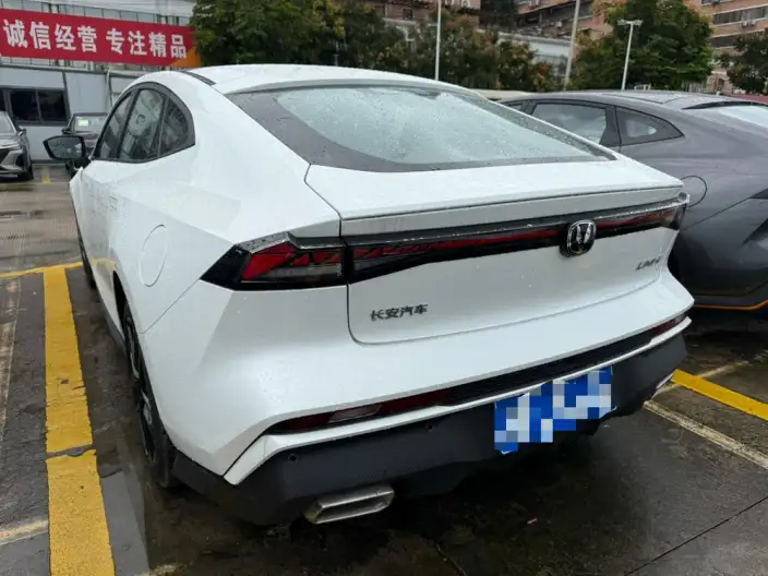 Changan UNI-V 2025 Model 1.5T 500Bar Exclusive Model