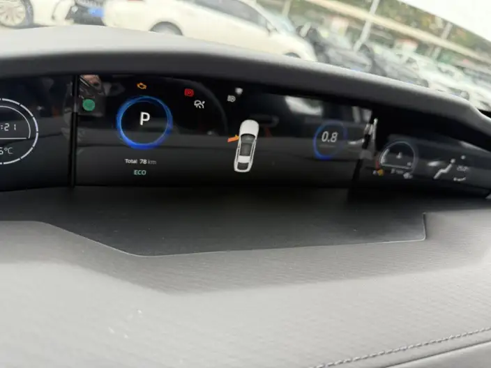 Changan UNI-V 2025 Model 1.5T 500Bar Exclusive Model – фото 10